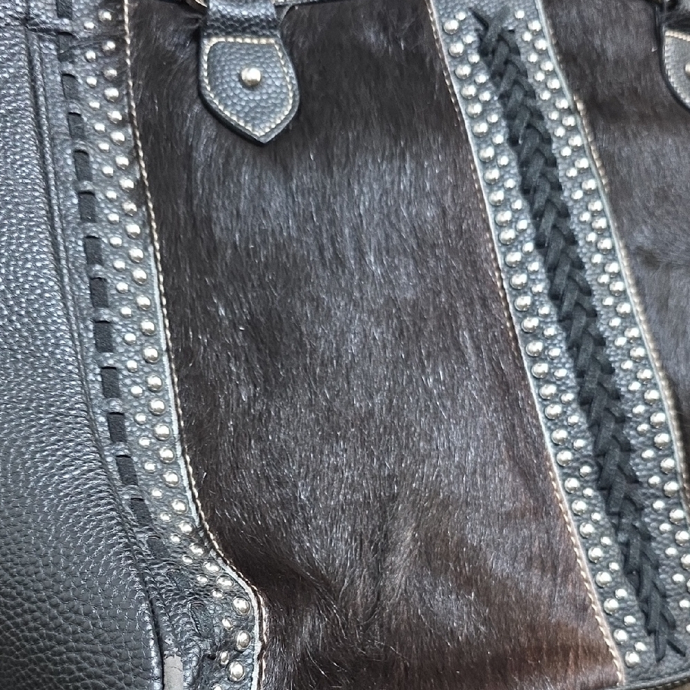 Trinity Ranch By Montana West Cowhide And Black Leather Women's Handbag - Picture 2 of 7
